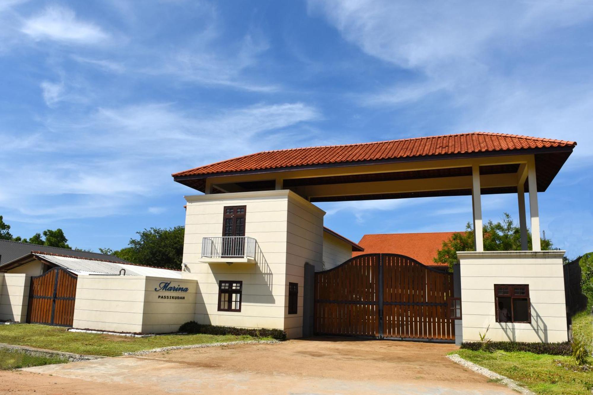Marina Beach Passikudah Exterior photo
